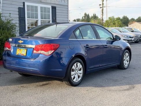 Used 2012 Chevrolet Cruze LS w/ Connectivity Package FWD image 5