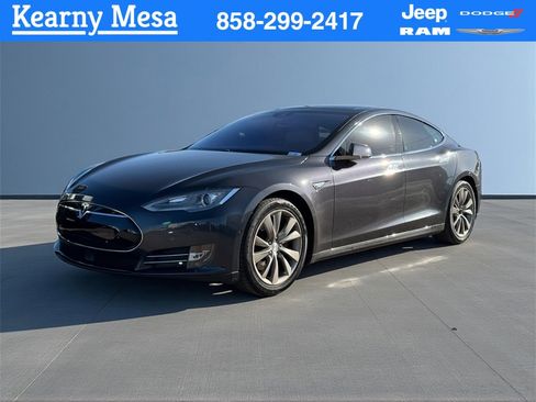 Used 2015 Tesla Model S 70D image 1