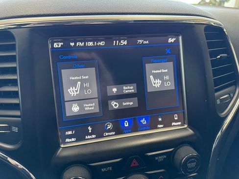 Used 2018 Jeep Grand Cherokee Altitude AWD/4WD image 27