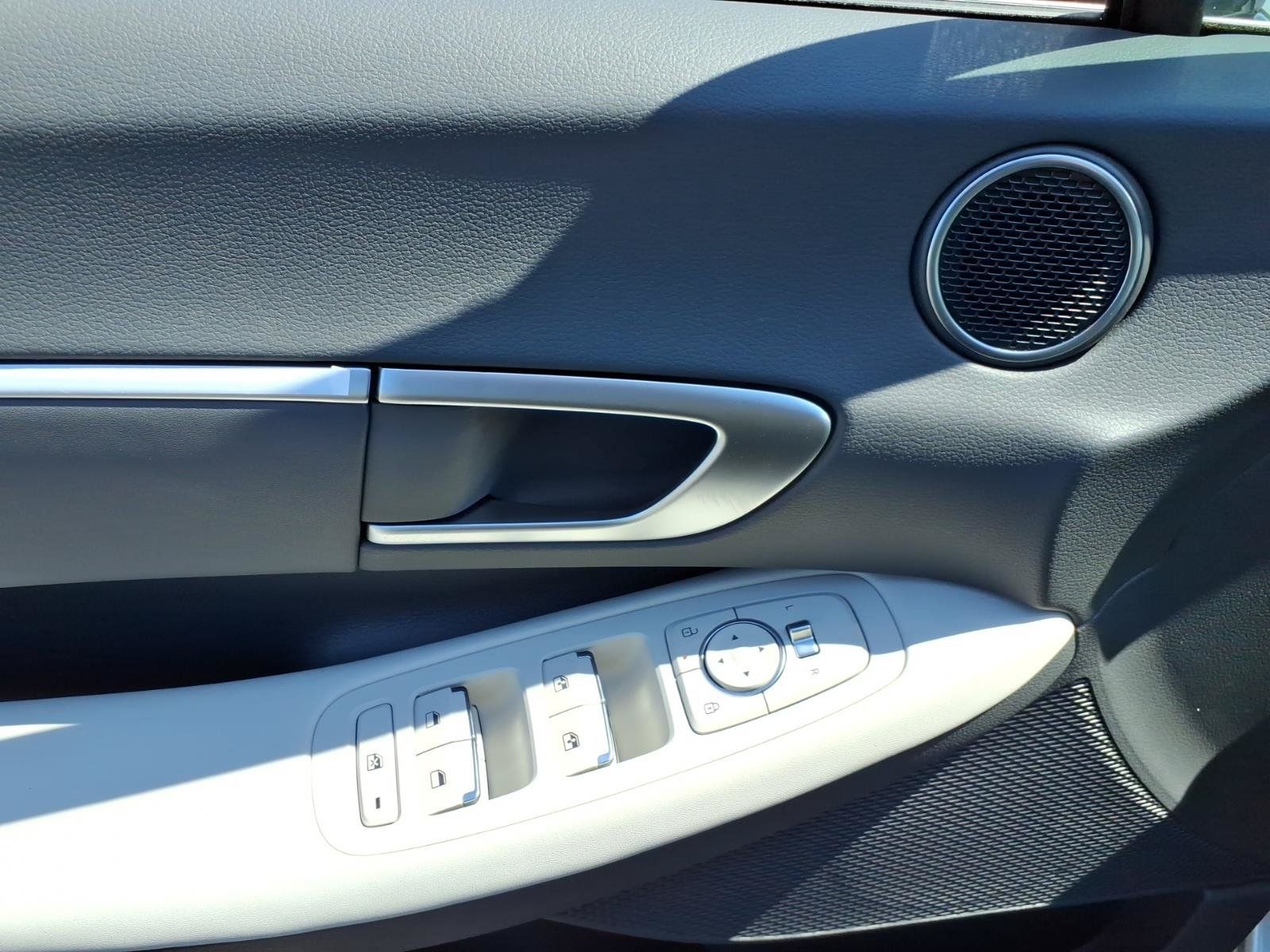 New 2026 Hyundai Sonata SEL AWD/4WD image 11