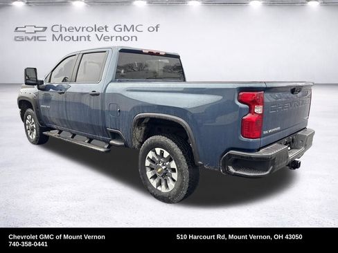 Used 2024 Chevrolet Silverado 2500 Custom w/ Custom Value Package image 3