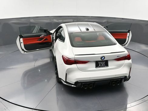 Used 2025 BMW M4 Coupe w/ Executive Package image 33