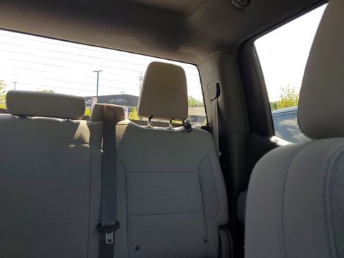 Used 2021 Chevrolet Silverado 1500 LT RWD image 12