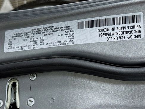 Used 2021 Jeep Compass Limited image 16