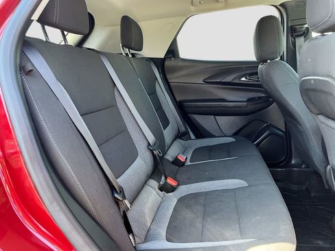 Used 2024 Chevrolet TrailBlazer LT w/ LT Cold Weather Package FWD image 25
