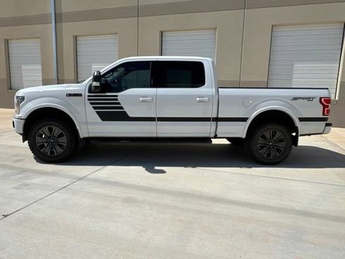 Used 2018 Ford F150 XLT w/ Equipment Group 302A Luxury AWD/4WD image 8