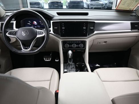 Used 2023 Volkswagen Atlas SEL R-Line image 41