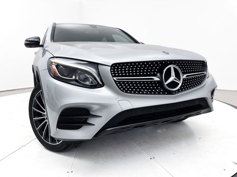 Used 2019 Mercedes-Benz GLC 300 4MATIC Coupe image 9