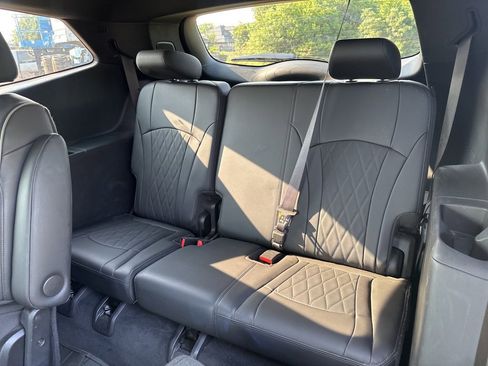 Used 2022 Buick Enclave Avenir w/ Avenir Technology Package image 35