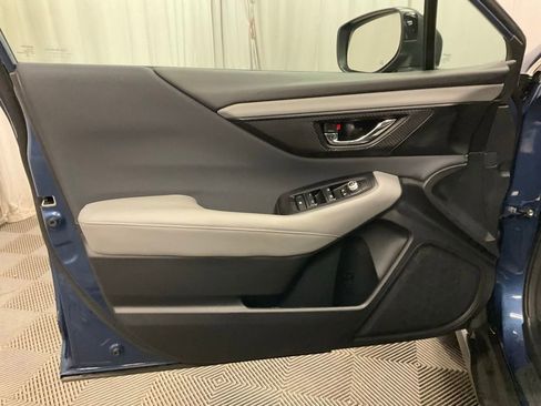 Used 2022 Subaru Outback Premium image 10