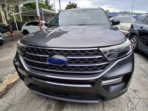 Used 2020 Ford Explorer XLT w/ Equipment Group 202A RWD image 7