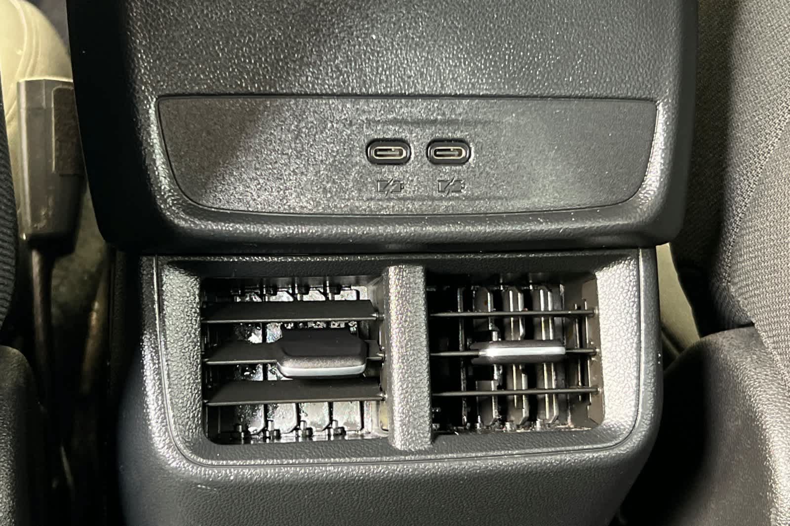 Used 2025 Chevrolet Equinox LT AWD/4WD image 14