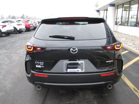 Used 2025 MAZDA CX-50 AWD 2.5 S w/ Preferred Package image 4