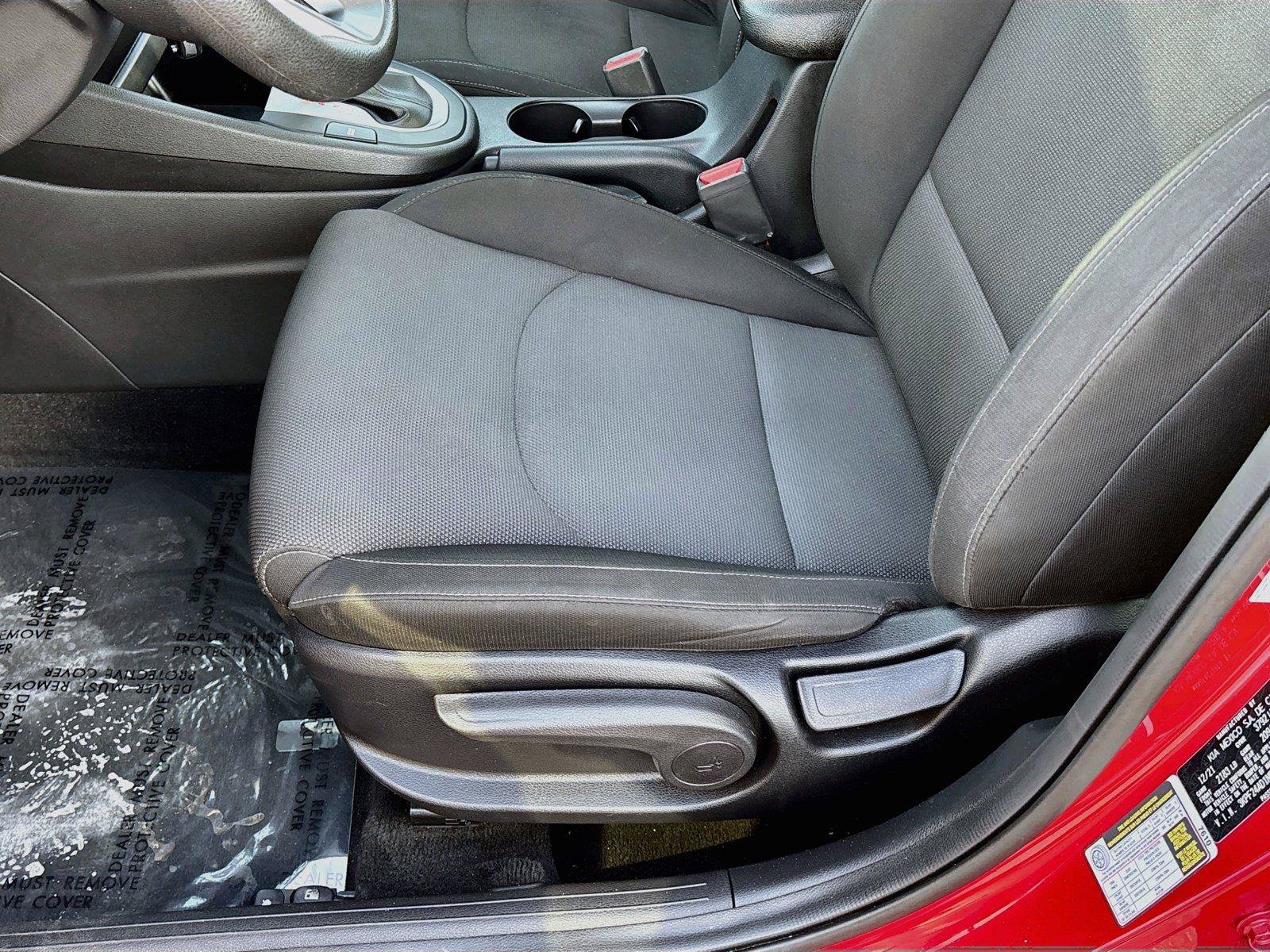 Used 2022 Kia Forte LXS w/ LXS Technology Package FWD image 18