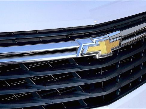 Used 2024 Chevrolet Equinox LS w/ LS Convenience Package FWD image 27