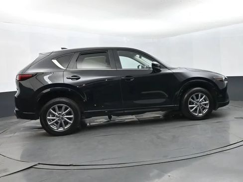 Used 2025 MAZDA CX-5 AWD 2.5 S w/ Select Package image 4