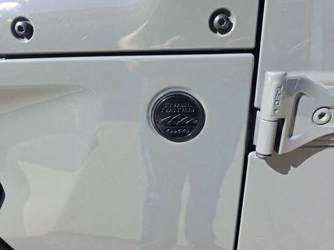 Used 2021 Jeep Wrangler Unlimited Sport image 11