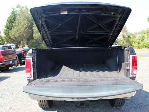 Used 2016 RAM 2500 Laramie w/ Convenience Group AWD/4WD image 18
