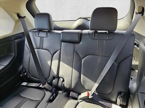 New 2025 Honda Pilot EX-L image 9