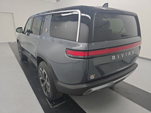Used 2023 Rivian R1S Adventure AWD/4WD image 3