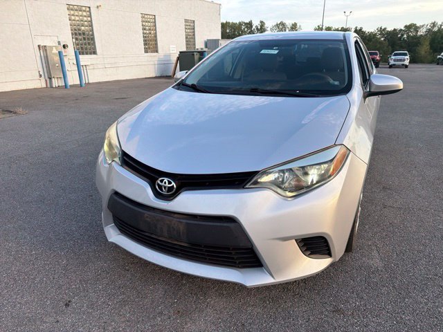 Used 2014 Toyota Corolla LE FWD image 4
