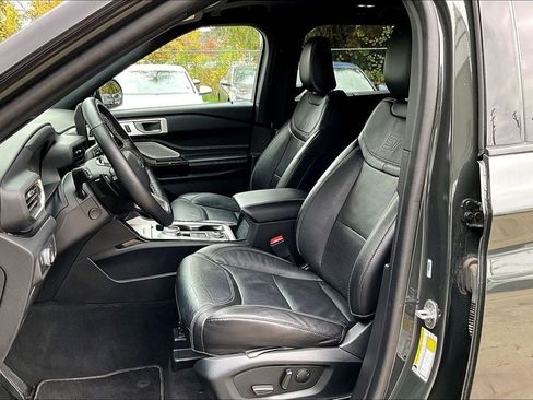 Used 2022 Ford Explorer ST w/ Equipment Group 401A image 18