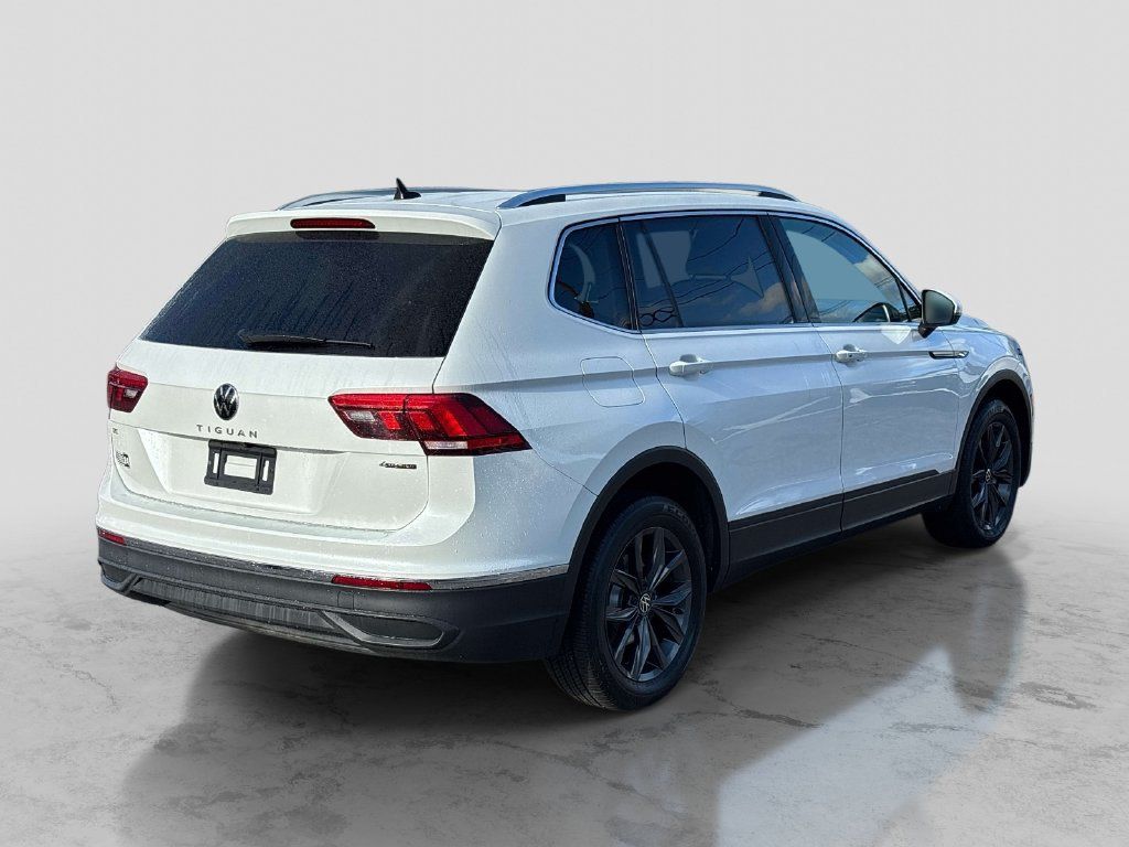 Used 2023 Volkswagen Tiguan SE AWD/4WD image 5