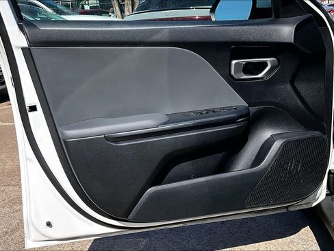 Used 2025 Kia K4 LXS image 20