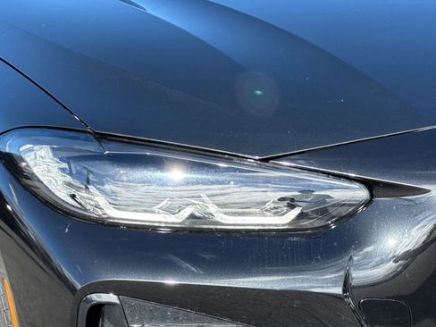 Used 2023 BMW M440i Coupe w/ Premium Package image 11