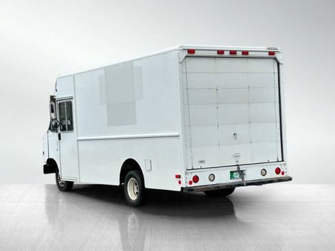 Used 2013 Ford E-350 and Econoline 350 Super Duty w/ Air Conditioning Prep Pkg image 6