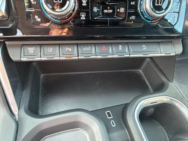 Used 2024 GMC Sierra 2500 Denali w/ Denali Reserve Package AWD/4WD image 22