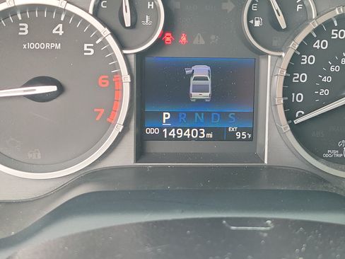 Used 2015 Toyota Tundra SR5 AWD/4WD image 23