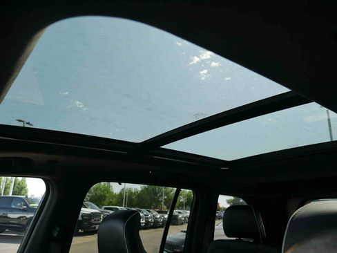 Used 2023 Jeep Grand Cherokee Summit AWD/4WD image 24