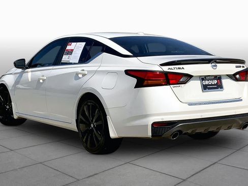 Used 2022 Nissan Altima 2.5 SR w/ Midnight Edition Package FWD image 12