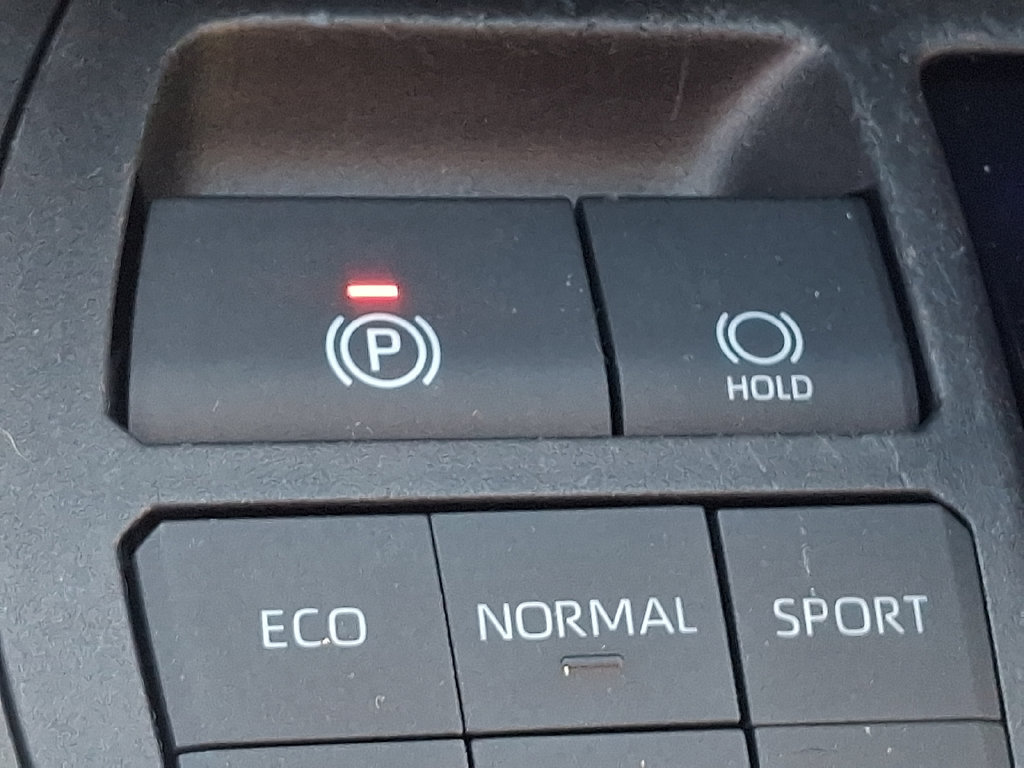 Used 2024 Toyota RAV4 XLE AWD/4WD image 24