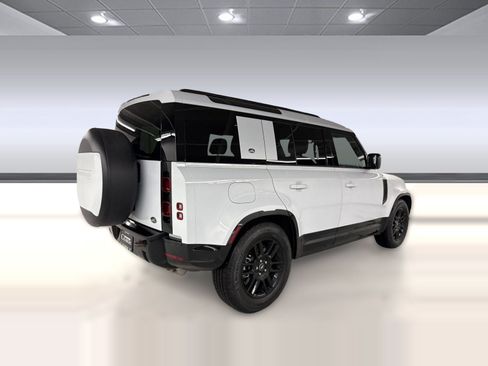 Used 2023 Land Rover Defender 110 X-Dynamic SE AWD/4WD image 8