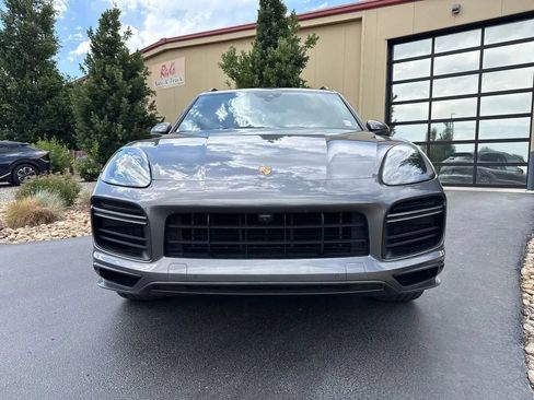 Used 2019 Porsche Cayenne Turbo AWD/4WD image 3