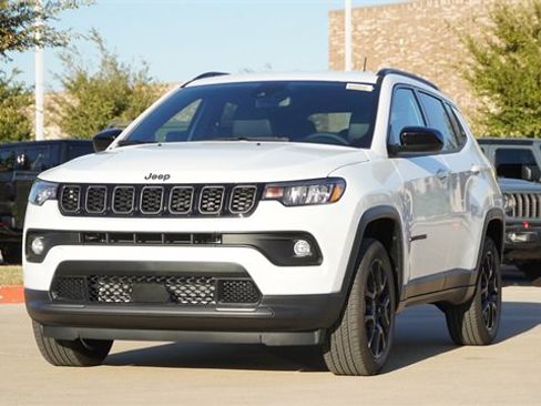 New 2026 Jeep Compass Latitude image 3
