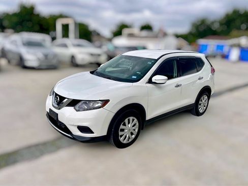 Used 2015 Nissan Rogue SL w/ SL Premium Package FWD image 4