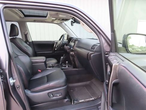 Used 2021 Toyota 4Runner Venture w/ Moonroof Package AWD/4WD image 24