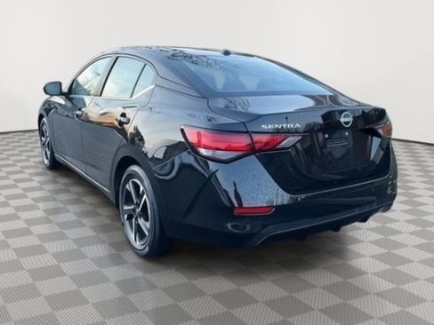 Used 2025 Nissan Sentra SV FWD image 7