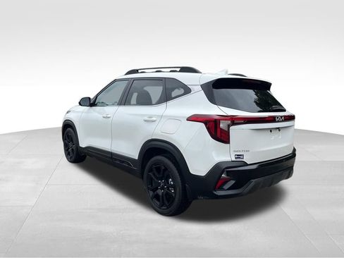 Used 2024 Kia Seltos X-Line AWD/4WD image 3