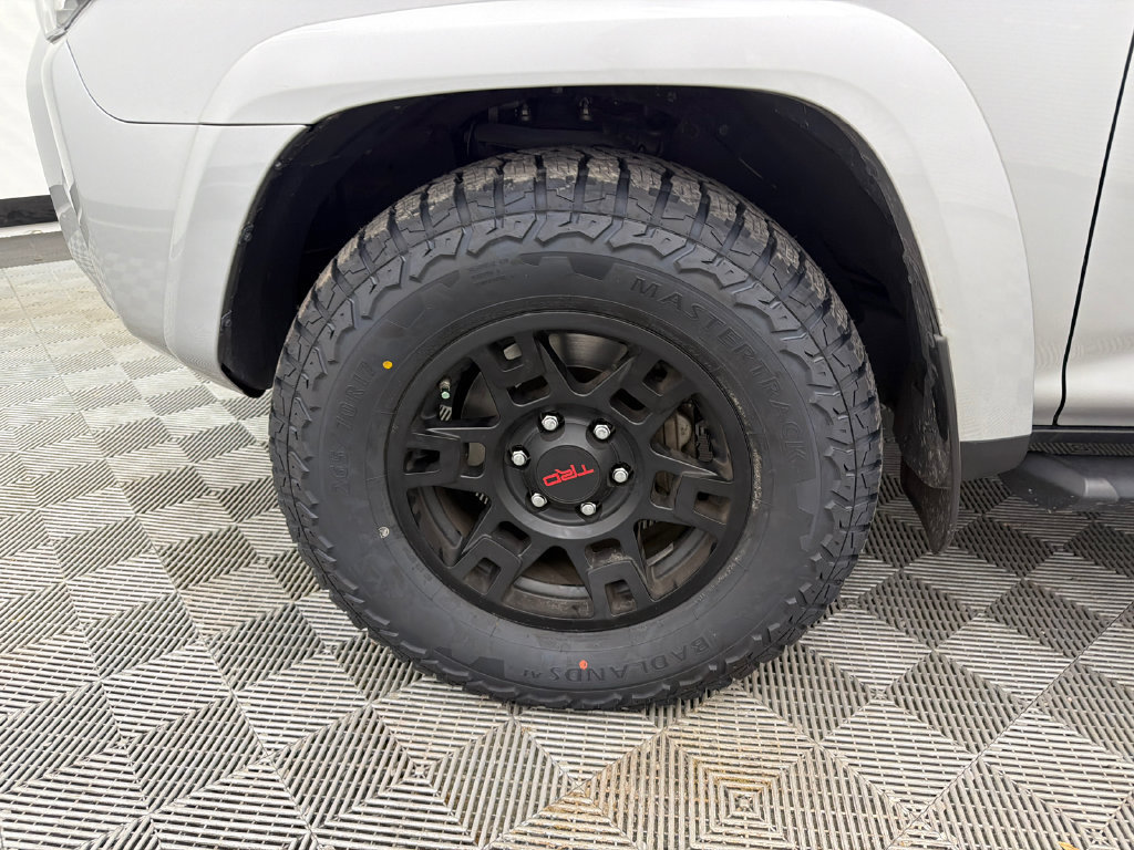 Used 2023 Toyota 4Runner SR5 RWD image 12