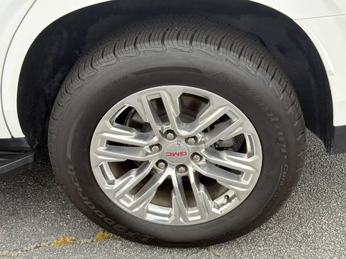 Used 2023 GMC Yukon SLT RWD image 17