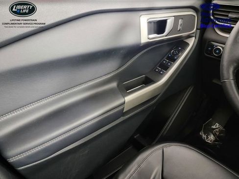 Used 2023 Ford Explorer XLT w/ Equipment Group 202A AWD/4WD image 33