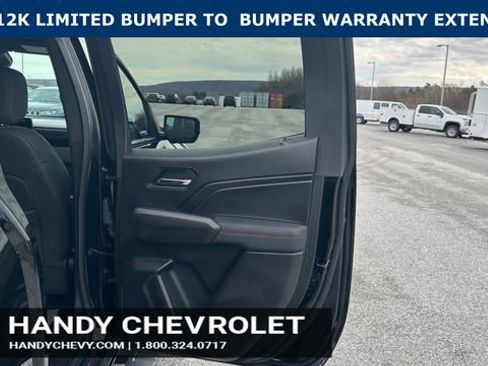 Used 2023 Chevrolet Colorado Z71 w/ Advanced Trailering Package AWD/4WD image 46