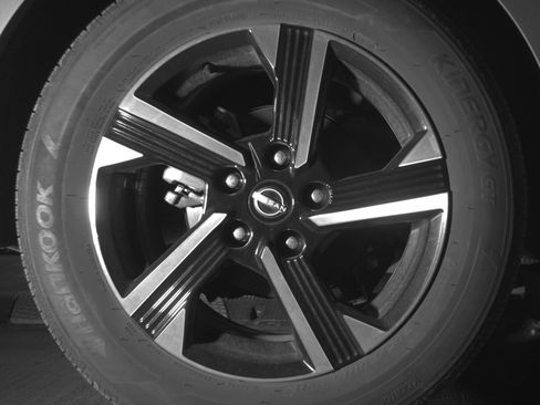 Used 2025 Nissan Sentra SV image 15