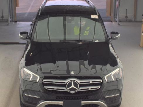 Used 2022 Mercedes-Benz GLE 350 4MATIC w/ Premium Package image 2