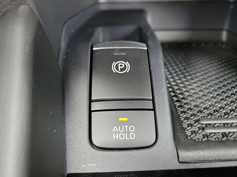 New 2024 Nissan Kicks SV w/ Interior Electronics Package image 25