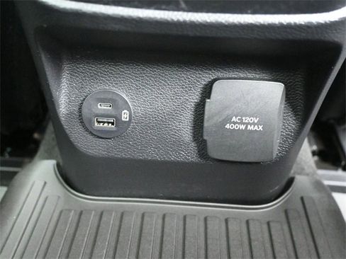 Used 2024 Ford Ranger XLT image 15